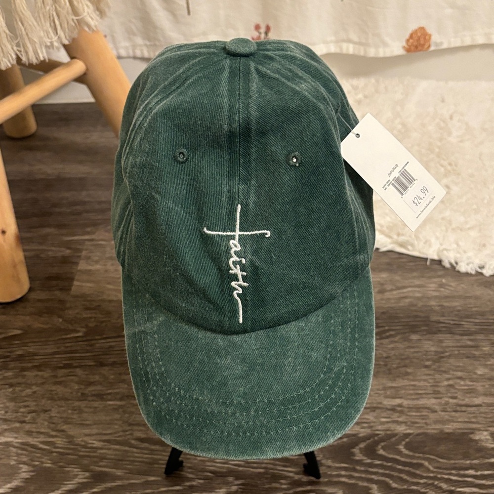 NWT Green Faith Embroidered Cap